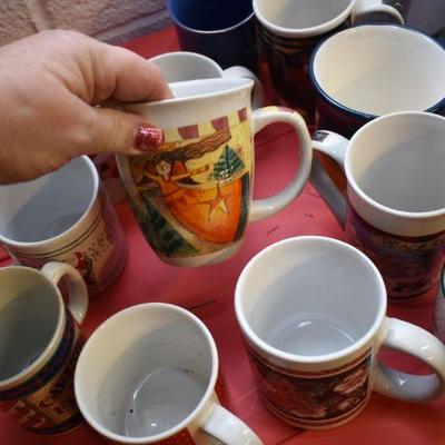 Lot B-88: Lot of Holiday Mugs