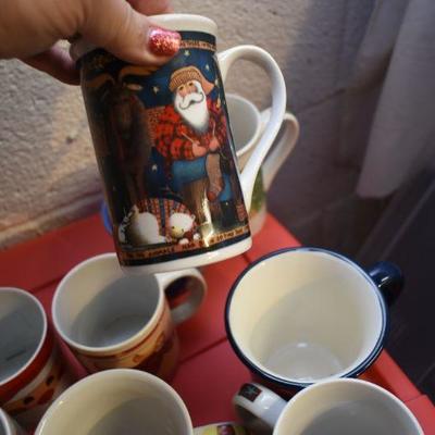 Lot B-88: Lot of Holiday Mugs