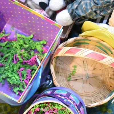 Lot B-101: Easter DÃ©cor