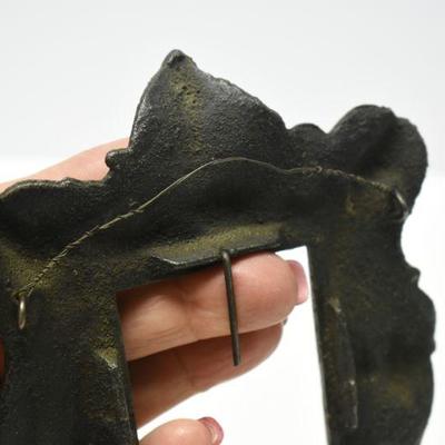 Lot J-13: Vintage Cast Iron Photo Frame