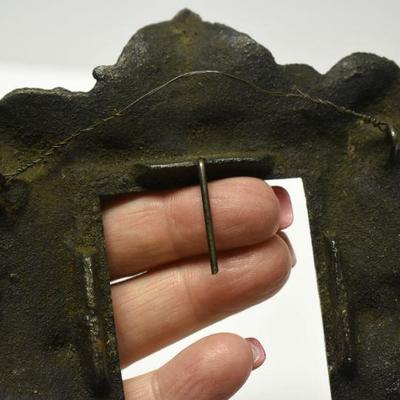 Lot J-13: Vintage Cast Iron Photo Frame