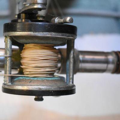 Lot B-109: Vintage Ocean Rod & Reel- Undetermined Maker