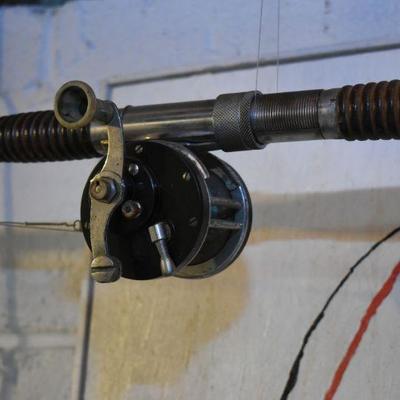 Lot B-109: Vintage Ocean Rod & Reel- Undetermined Maker