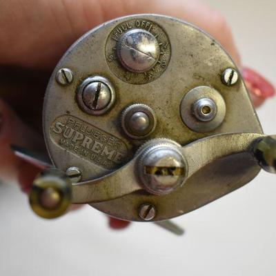 Lot B-115: Vintage Ocean City Reel in Box and Vintage Pflueger Supreme Reel