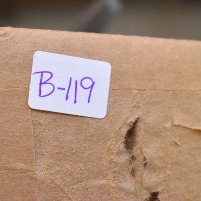 Lot B-119: Collection of New and Vintage Fishing