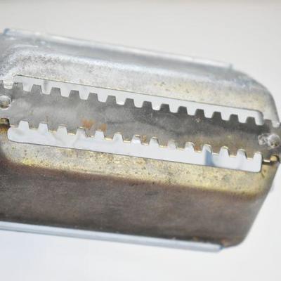 Lot B-119: Collection of New and Vintage Fishing