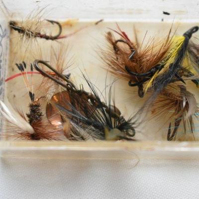 Lot B-122: Collection of Fly Fishing Lores