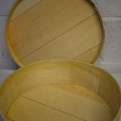 Lot B-140: Vintage Wisconsin Commercial Wooden Cheese Band Box 