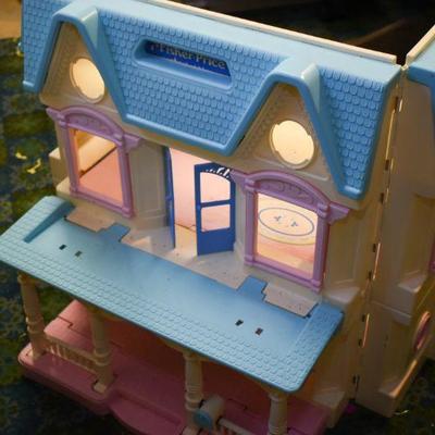 Lot B-143: Folding Fisher Price Doll House