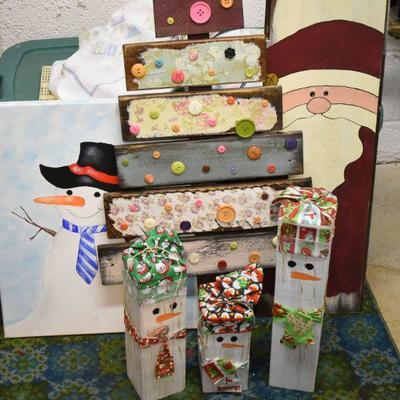 Lot B-147:  Christmas Decor