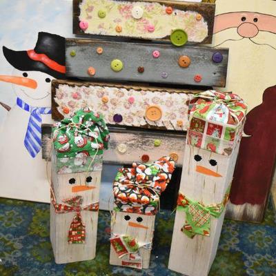 Lot B-147:  Christmas Decor