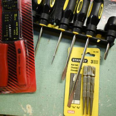 Lot B-153:  Assortment of Tools