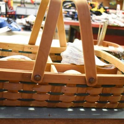 Lot B-156: Sectioned Hangled Basket with Assortment of Shells