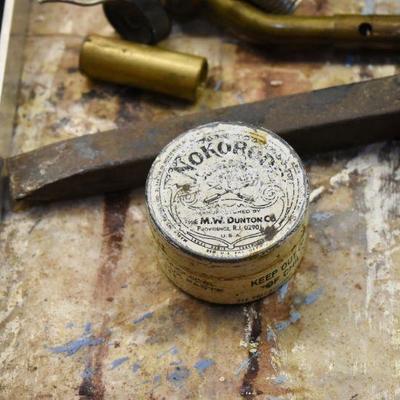 Lot B-184: Collection of Tools