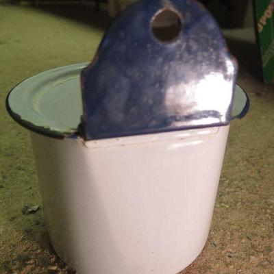 Lot B-198  Vintage Salt