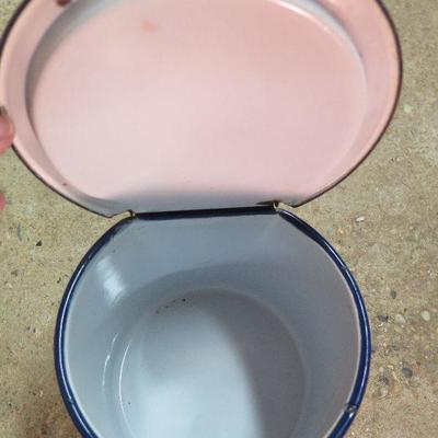 Lot B-198  Vintage Salt