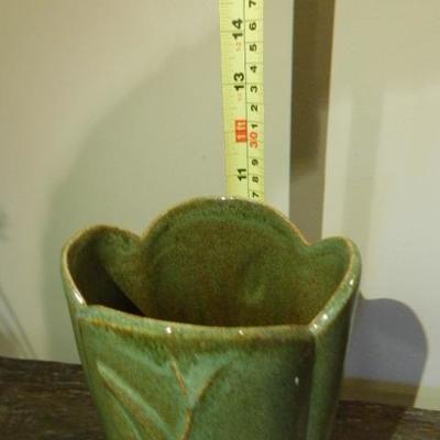Weller Style Mantle Vase 11