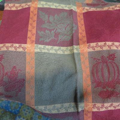 Lot B235:  Linens