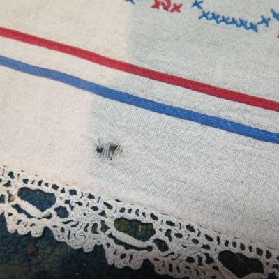 Lot B238:  Vintage Linens