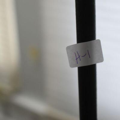 Lot H-1: Metal Standing Lamp
