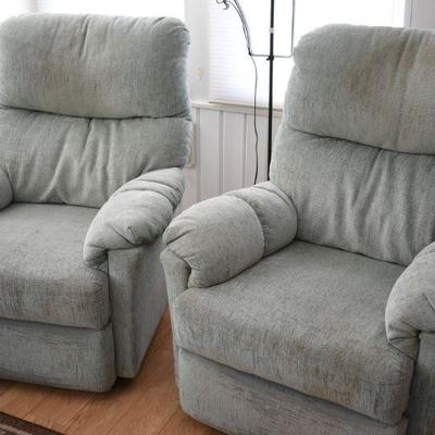 Lot H-2: Two Recliners
