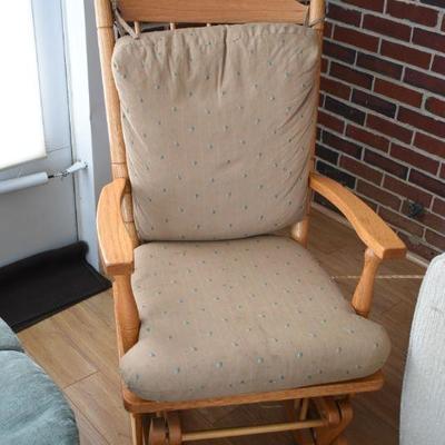 Lot H-3: Oak Glider
