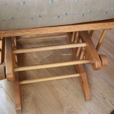 Lot H-3: Oak Glider