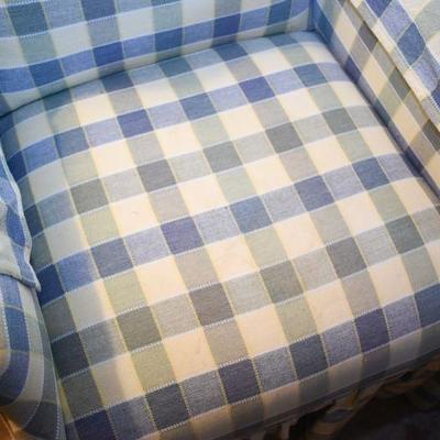 Lot H-7: Side Arm Chair
