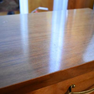 Lot H-8: Mid Century Side Table