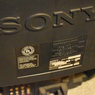 Lot H-10: Sony Television