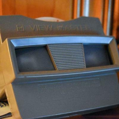 Lot H-14: Vintage View Master