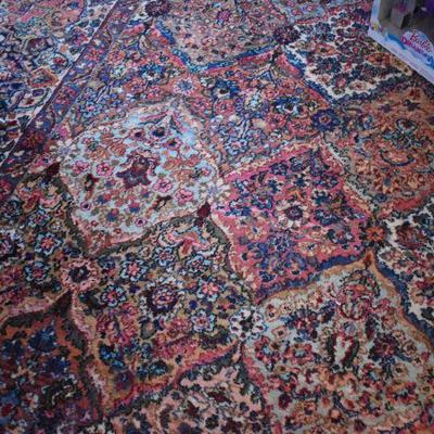 Lot H-16: 10x18 Karastan Wool Rug