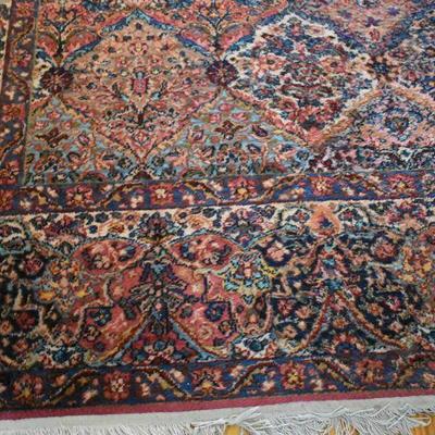 Lot H-16: 10x18 Karastan Wool Rug