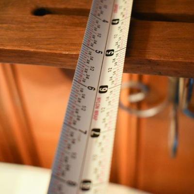 Lot H-17: Set of 3 Accent Shelves