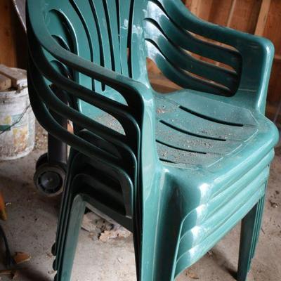 Lot O-5: 4 Green Low-back Outdoor Chairs