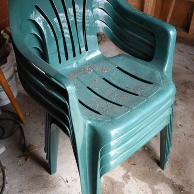 Lot O-5: 4 Green Low-back Outdoor Chairs
