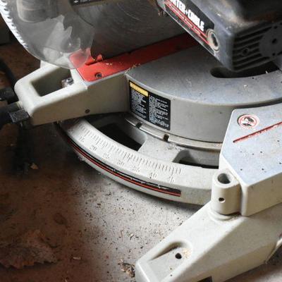 Lot O-15: Porter Cable 12" Compound Laser Miter Saw