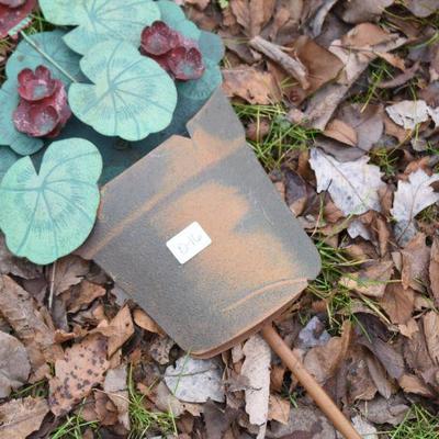 Lot O-16: Collection of Garden DÃ©cor Stakes