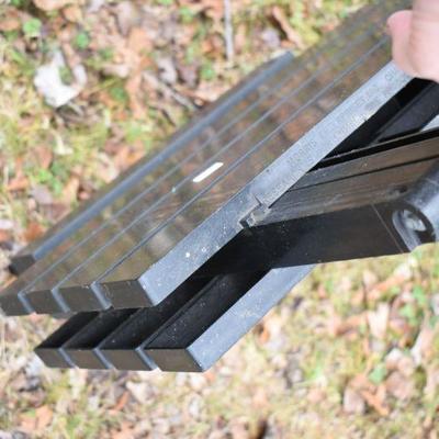 Lot O-19: Folding Plastic Outdoor Table