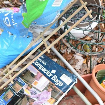 Lot O-27: Collection of Gardening