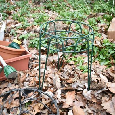 Lot O-27: Collection of Gardening
