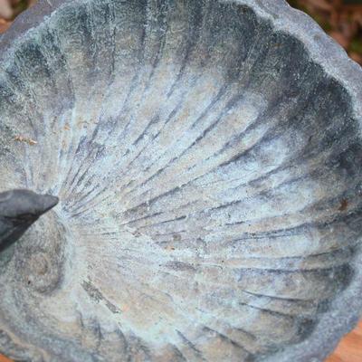 Lot O-32: Small Cast Metal Bird Bath