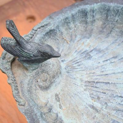 Lot O-32: Small Cast Metal Bird Bath