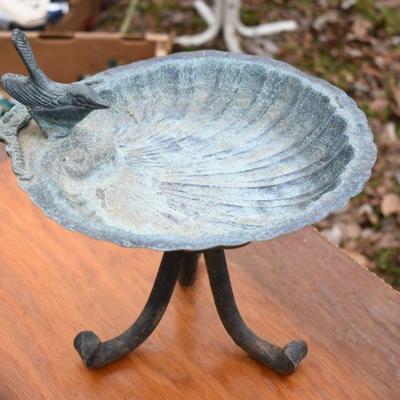 Lot O-32: Small Cast Metal Bird Bath