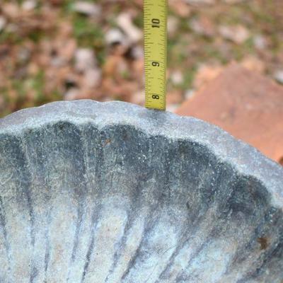 Lot O-32: Small Cast Metal Bird Bath