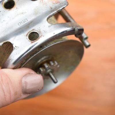 Lot O-35: Ocean City Reel Parts