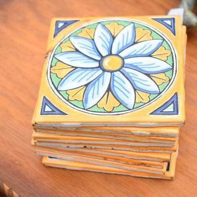 Lot O-37: 9 Ceramic Tiles