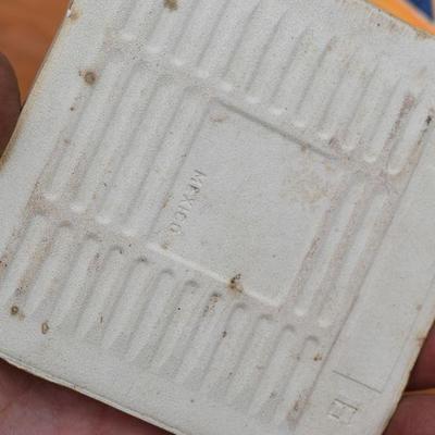 Lot O-37: 9 Ceramic Tiles