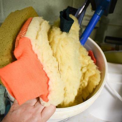 Lot B-255: Collection of Car Cleaning and Buckets