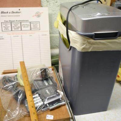 Lot B-259: Office Supplies with Paper Shredder and Paper Cutter